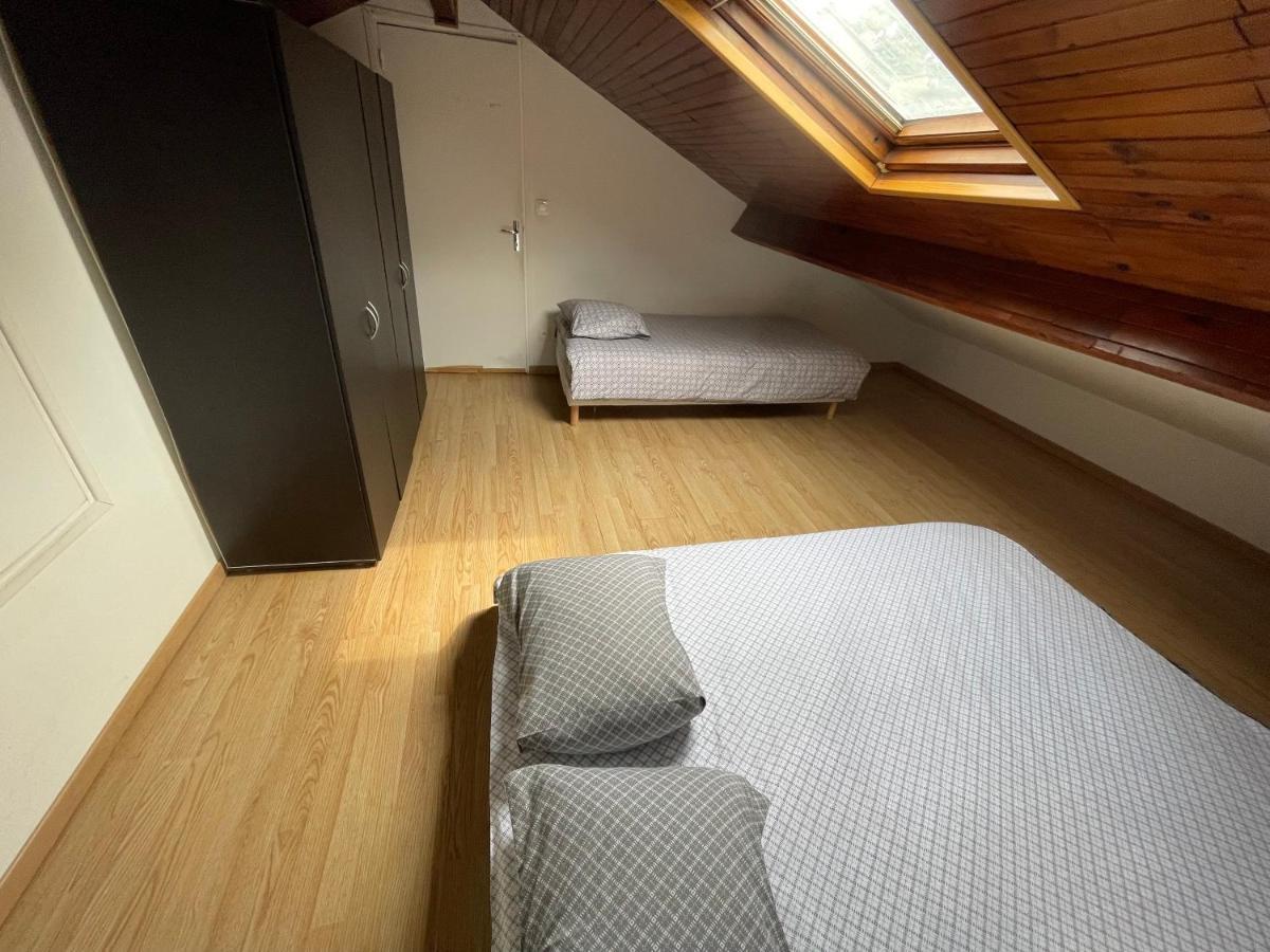 Agreable Appartement Dans Une Maison Сен-Дени Экстерьер фото